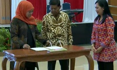 Descargar video: Idrus Marham dan Khofifah Serah Terima Jabatan Mensos