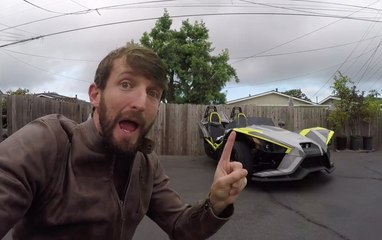 MC Commute - 2017 Polaris Slingshot SLR LE