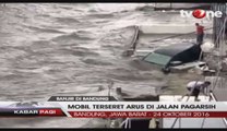Banjir Bandung, 1 Orang Tewas dan Mobil-Mobil Terseret Arus