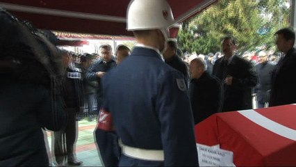 Şehit kızının son bakışı yürekleri dağladı