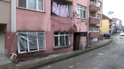 Evi yanan 3 çocuk babası adam yardım bekliyor