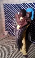 Mdr il veut être un bébé?