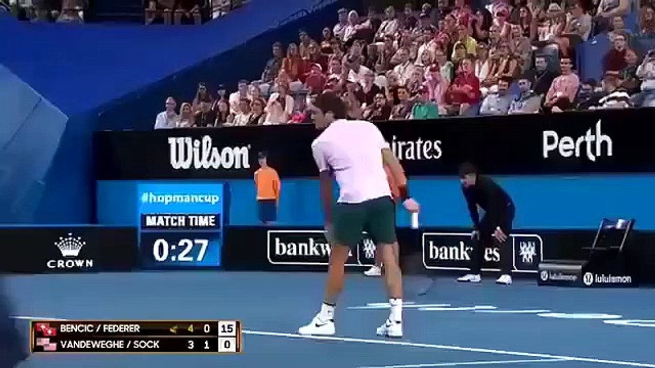 Le point génial en Tennis  lors d’un double mixte à la Hopman Cup
