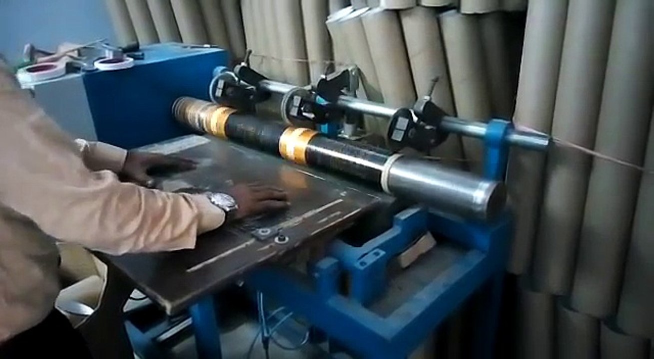Paper Tube Sticker Labelling and Cutting Machine