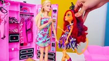 #kızvideoları. Barbie ve Torelai kim daha fit yarışması yapıyorlar. SPOR yapma oyunları