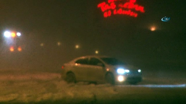 Kayseri'de kar yağışı etkili oldu... Erciyes Dağı'nda ekipler yolları açmak için seferber oldu