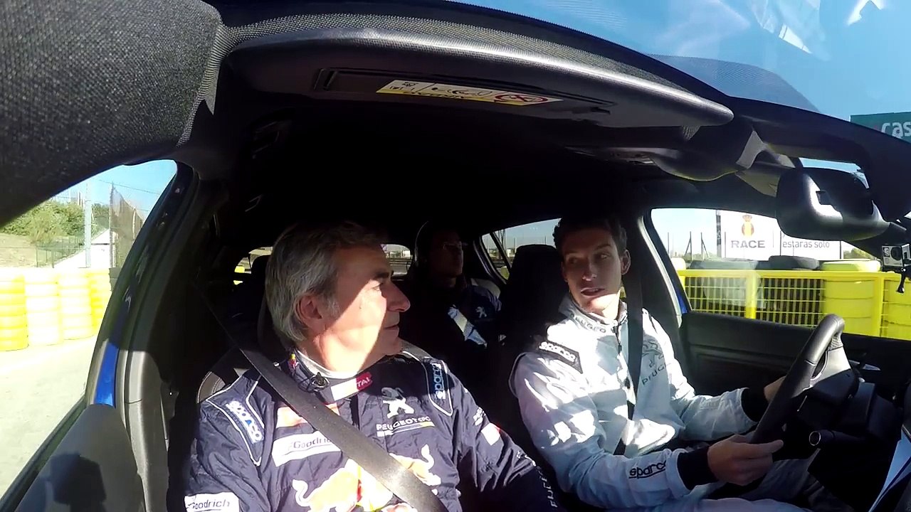 VÍDEO: Carlos Sainz enseña a Pablo Carreño a conducir en el Circuito del Jarama
