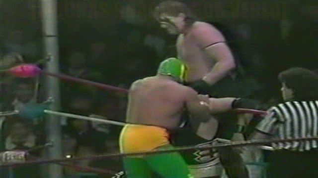 Villano III ,Tinieblas & Tinieblas Jr. vs Fishman, Kokina (Yokozuna) & Giant Warrior (Butch Masters Tiger Steele) | UWA 02/02/1992