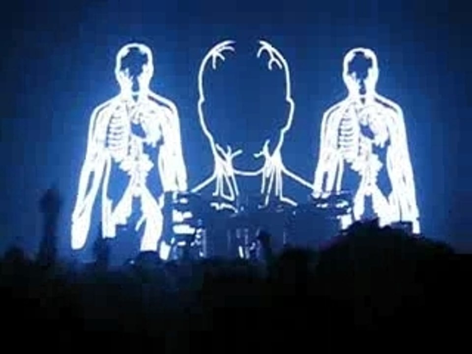 Chemical Brothers - Saturate vs Believe live @ Zenith Paris