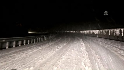 Sivas'ta Ulaşıma Kar Engeli