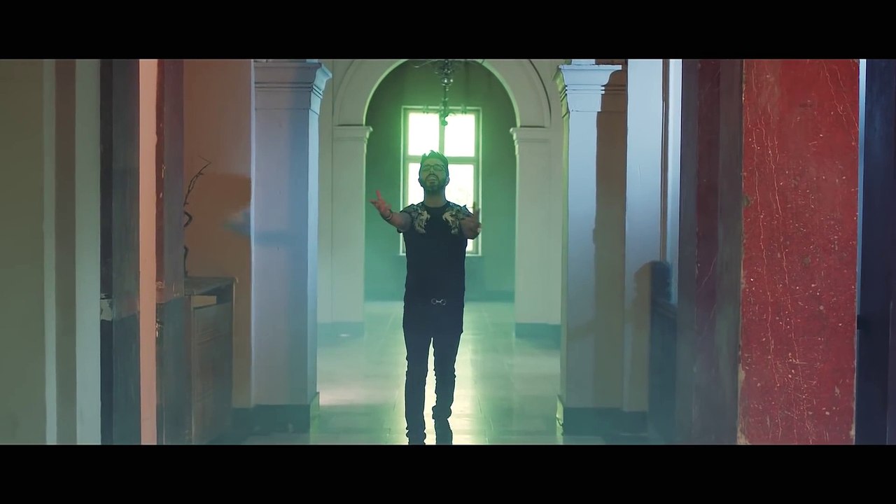 SEEYA feat AHMED CHAWKI -   SIN TI (Official Video)