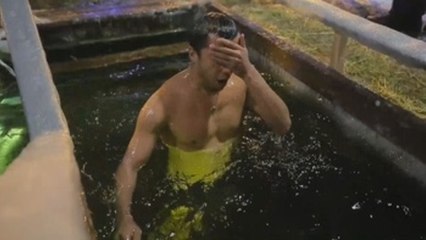 Rusos desafían el frío con celebraciones masivas de la Epifanía