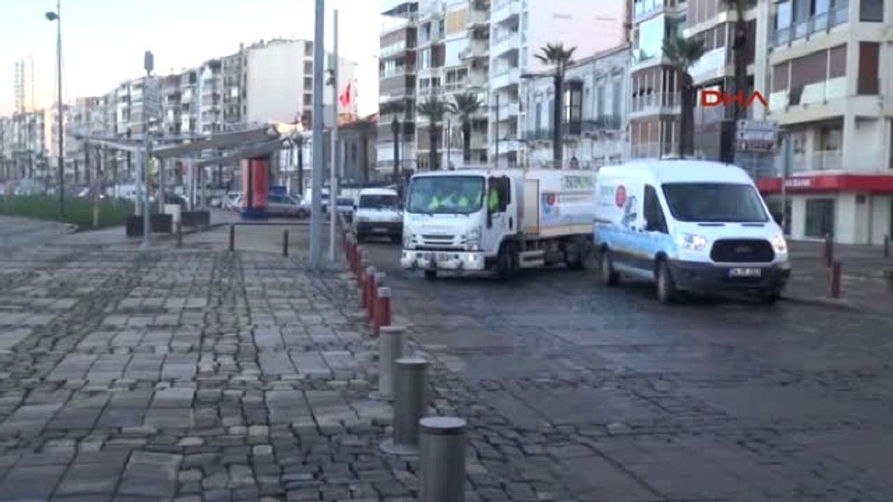 İzmir-Kordon'da Hayat Normale Döndü