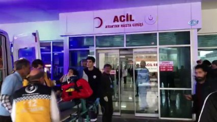 Muş'taki feci kazada yaralanan 5 kişi Bingöl'e getirildi