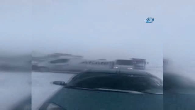 Kar ve Tipi Yolları Kapattı...erzurum-Bingöl Karayoluna Çığ Düştü