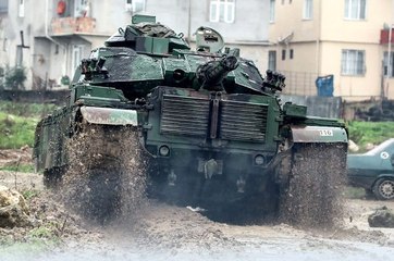 Tải video: Milli Savunma Bakanı'ndan Afrin Operasyonu Açıklaması: Tüm Terör Hatları Ortadan Kaldırılacak