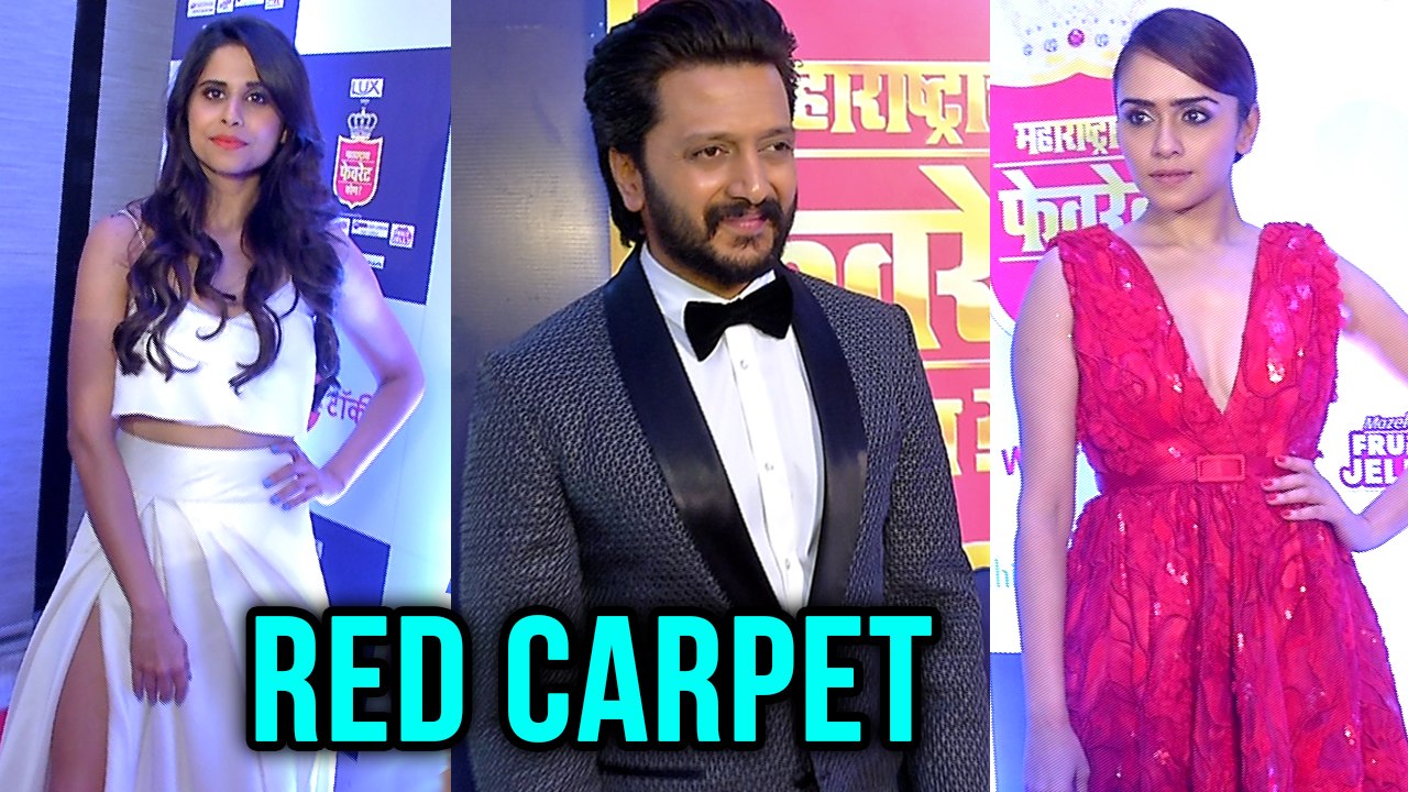 Maharashtracha Favourite Kon | Celebs On Red Carpet | Sai Tamhankar, Amruta & Riteish Deshmukh