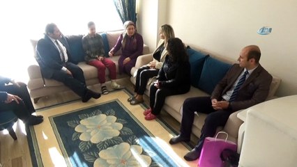 Karne sevincini evinde yaşadı