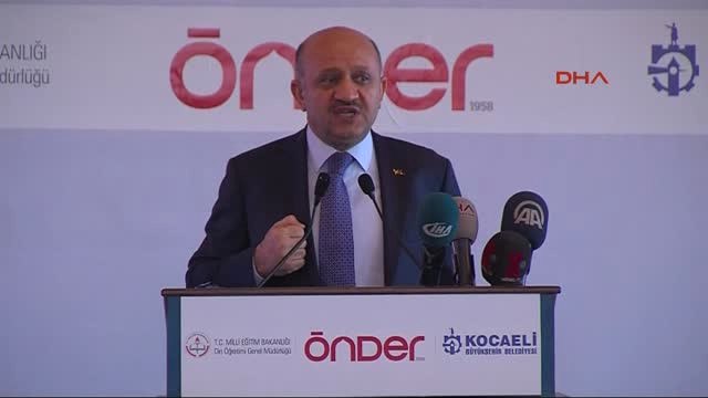 Kocaeli-Başbakan Yardımcısı Fikri Işık Önder Öğrenci Meclis Başkanları Programı'na Katıldı