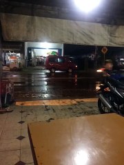 WASPADA!!..Hujan terus melanda kota surabaya