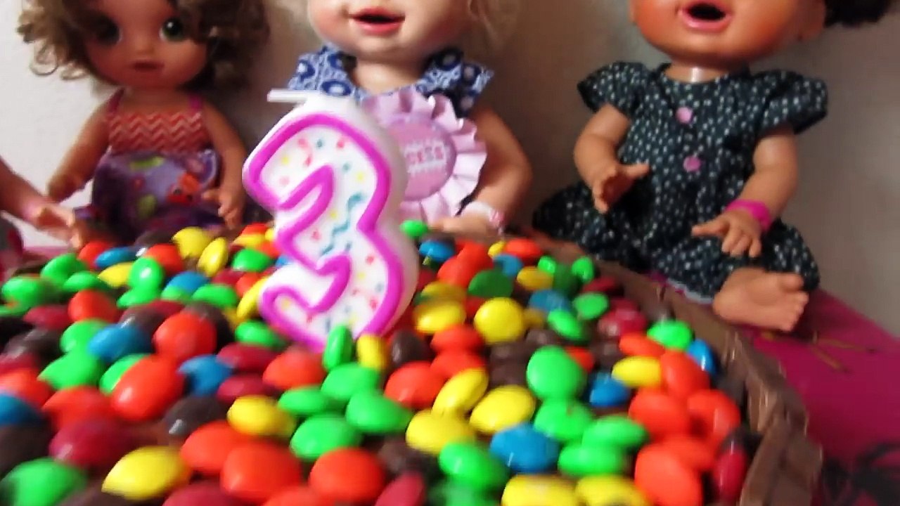 BABY ALIVE Learns to Potty Doll Livis Birthday Party + Livi sings a cute birthday song+Announcement