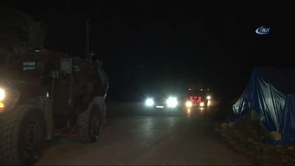 Öso Askerleri Doçkalarıyla Afrin Sınırında