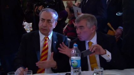Mustafa Cengiz, Zaferini Cemiyette Kutladı