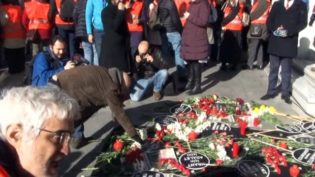 Hrant Dink, Agos Gazetesi önünde anıldı