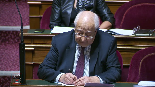 Question Orale - Jean Pierre Vial : Quels engagements le gouvernement compte-t-il prendre au sujet du transport ferroviaire de marchandises ?