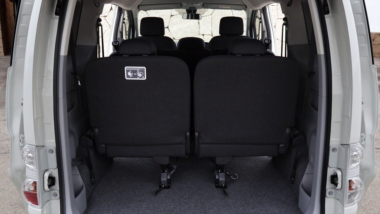 Nissan e-NV200 Interior Design