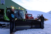 Première dameuse hybride des Pyrénées à Peyragudes