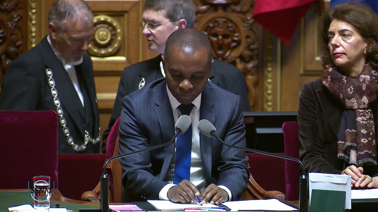 Question Orale - Bernard Bonne : "La décision du gouvernement de supprimer 40% des contrats aidés par rapport à 2016 est inquiétante."