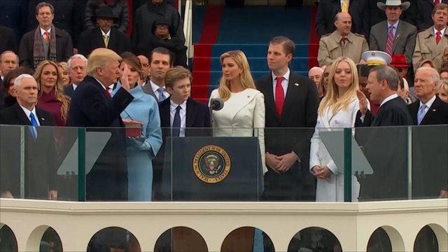 روسيا تلقي بظلالها على سنة ترمب الأولى