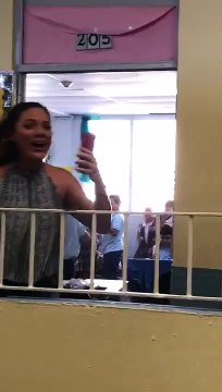 112 jours après l’ouragan Maria, des enfants retrouvent l’électricité !