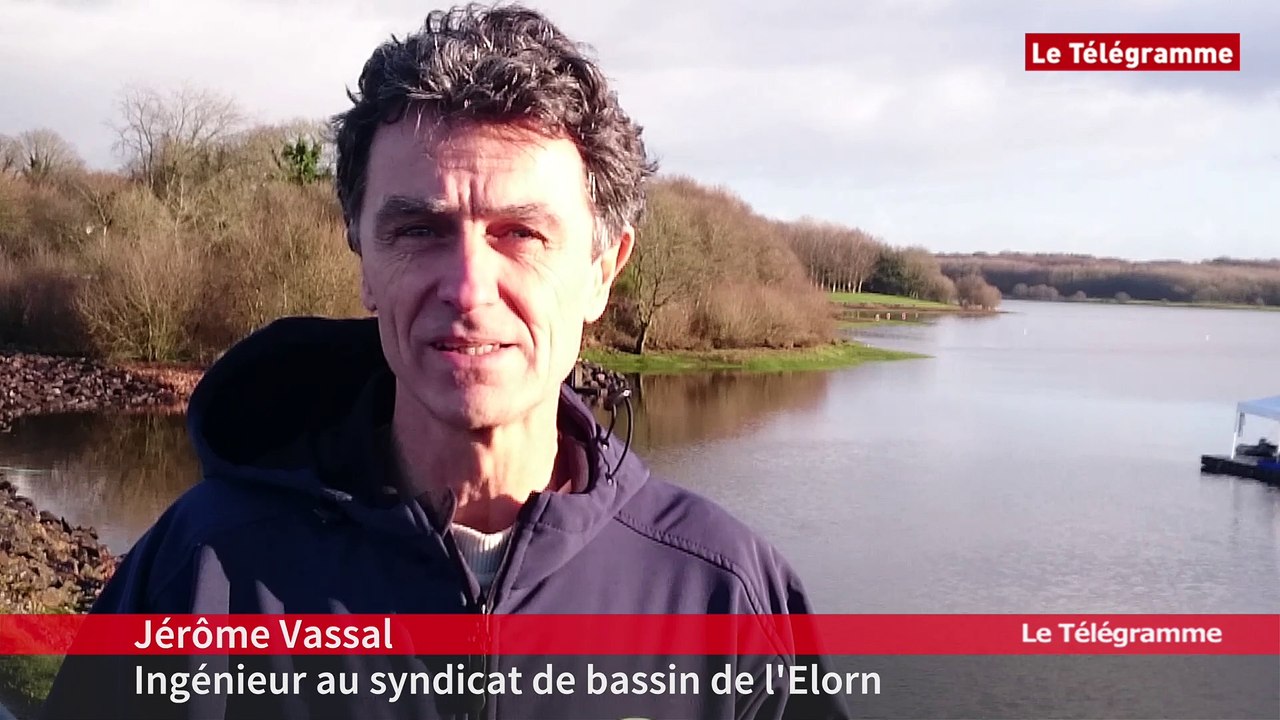 Sizun (29).  Le barrage du Drennec en chantier