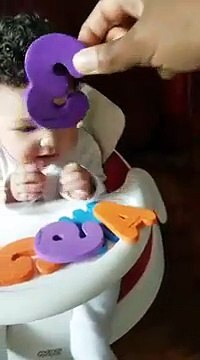 Hallucinant d’origine africaine, cette femme a donné naissance à deux bébés blancs