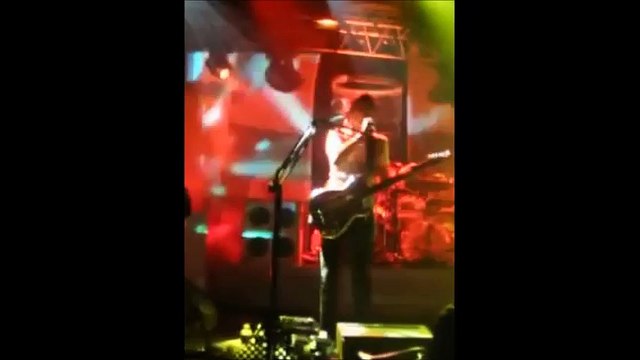Muse - Hysteria (clip), Roseland Theater, Portland, OR, USA 10/3/2006