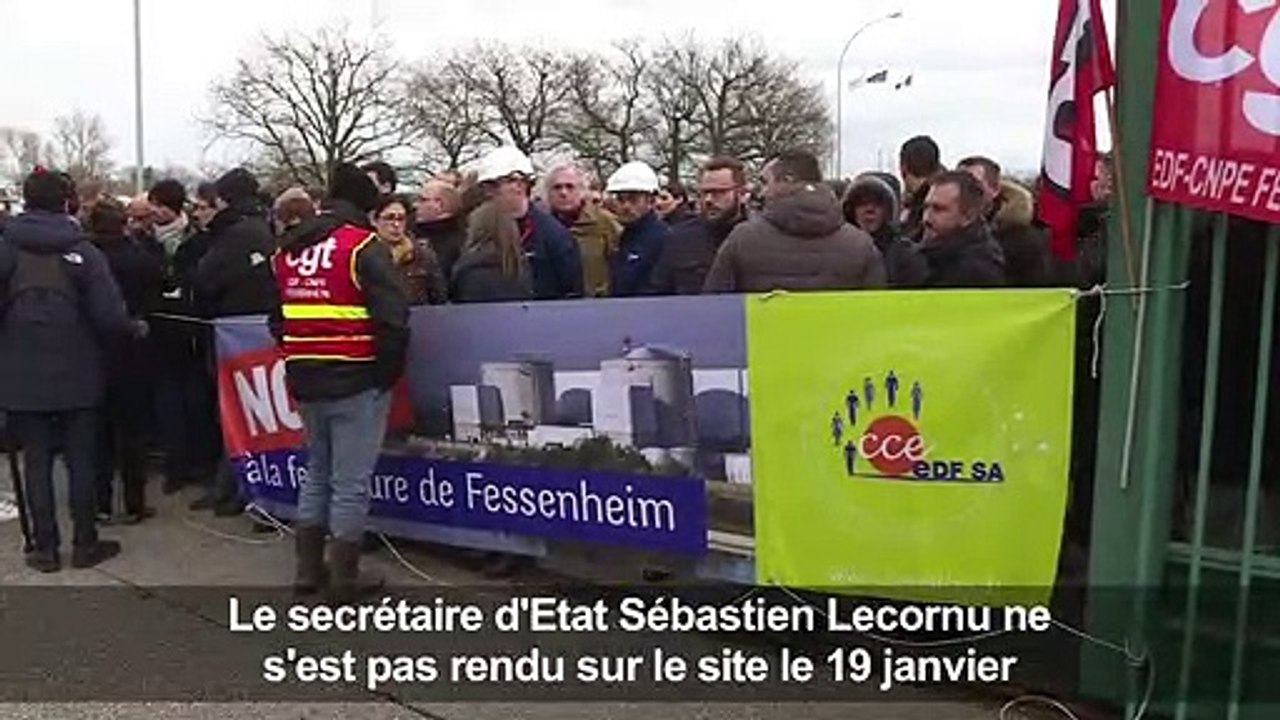 Manifestation devant la centrale de Fessenheim