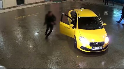 Silahlı kavga güvenlik kamerasına yansıdı - DÜZCE