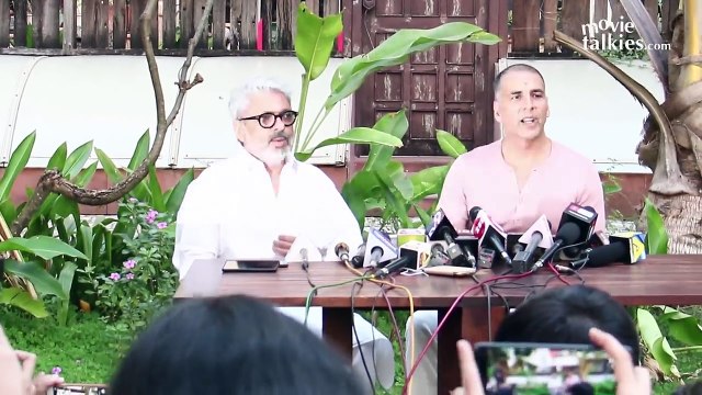 Akshay Kumar Postponed Padman Release For Padmavati | Sanjay Leela Bhansali, Ranveer Singh, Deepika