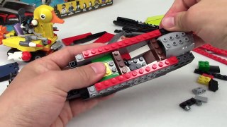 THE LEGO BATMAN MOVIE: Batcave Break-in 70909 - Lets Build! Part 2