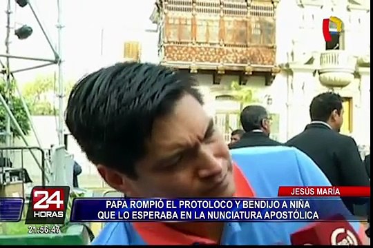 Francisco en Perú: Papa rompe protocolo y bendice a niña