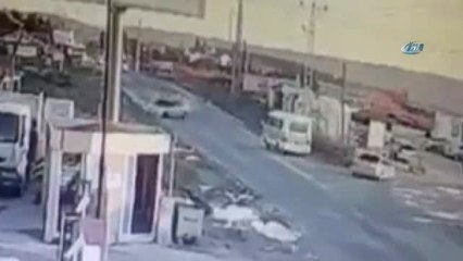 Silivri'de Kontrolden Çıkarak Takla Atan Otomobil Kamerada