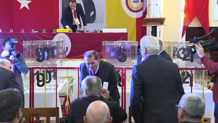 Galatasaray Kulübünün Olağanüstü Kongresi Başladı