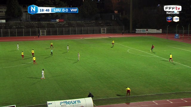 Coup franc du gardien lyonnais