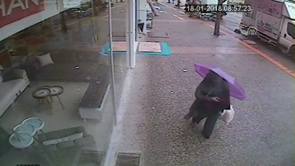 Bulunan paranın sahibini sosyal medyada arıyor - ÇANKIRI