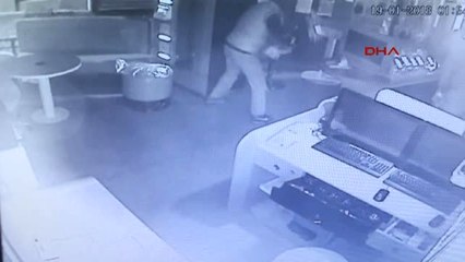 Kocaeli 1 Dakikada 35 Bin Liralık Telefon Çaldılar