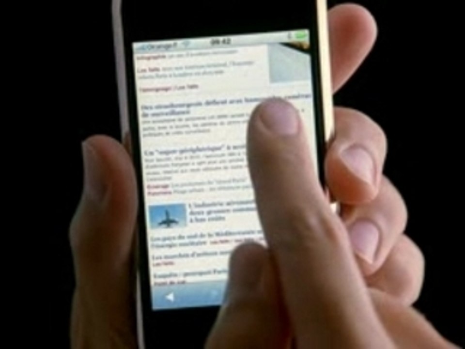 Pub iPhone en Français "Pâle imitation d'internet"
