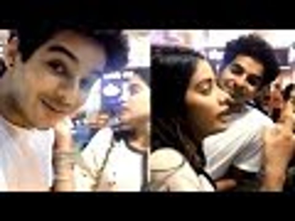 Ishaan Khatter Makes Fun Of Janhvi Kapoor While Ordering Pizza | Bollywood Buzz