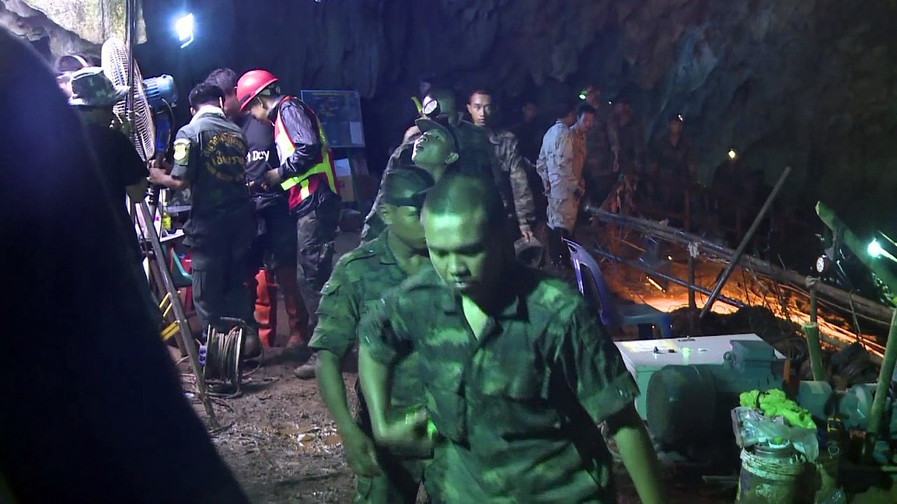 Crianças encontradas em caverna na Tailândia